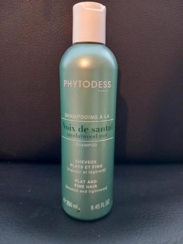 Phytodess Sandelwood Shampoo  250 ml