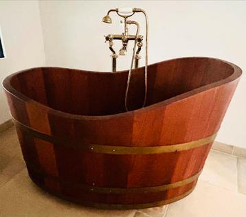 Bathtub | Badkuip | Brass taps | Teakwood | Scandinavian 