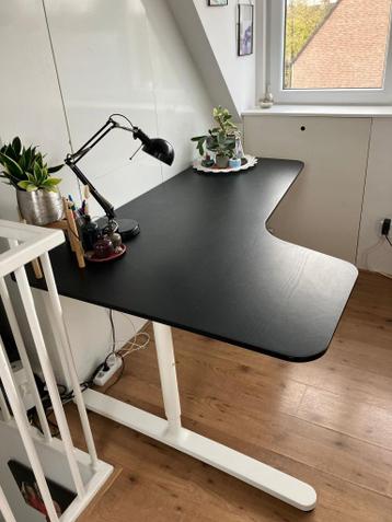 IKEA Bekant Mat Zwart Hoek bureau (links) - afbeelding 5 IKEA Bekant Mat Zwart Hoek bureau (links) - afbeelding 5