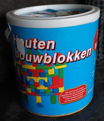 Houten bouwblokken in ton - 60 stuks