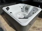 4 persoons jacuzzi zo goed als nieuw Balboa