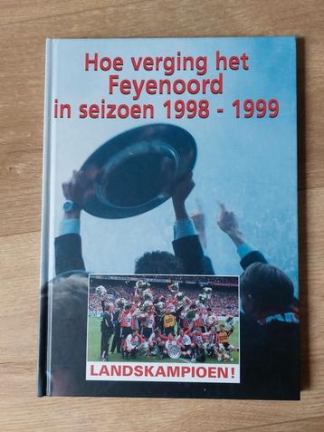Seizoensboek Feyenoord 1998-1999 (kampioen)