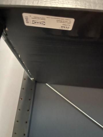 Zwarte IKEA Ivar kast met 10 planken - afbeelding 4 Zwarte IKEA Ivar kast met 10 planken - afbeelding 4