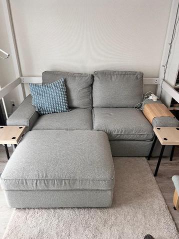 IKEA KIVIK Tibbleby grijs/beige 2-zitsbank met (opberg-)poef - afbeelding 3 IKEA KIVIK Tibbleby grijs/beige 2-zitsbank met (opberg-)poef - afbeelding 3