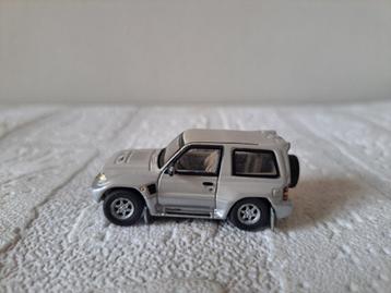 Mitsubishi Pajero Evolution 1:72 Hong Well