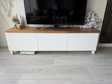 IKEA Besta TV Meubel met Houten Plank - afbeelding 2 IKEA Besta TV Meubel met Houten Plank - afbeelding 2