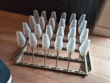 Uitschuifbaar schoenenrek Ikea Pax 75cm - afbeelding 2 Uitschuifbaar schoenenrek Ikea Pax 75cm - afbeelding 2