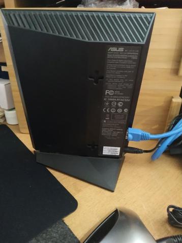 Asus RT-AC52U router