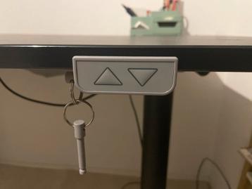 Elektrische bureau Ikea Bekant Zit/Sta Bureau - Zwart 120x80 - afbeelding 1 Elektrische bureau Ikea Bekant Zit/Sta Bureau - Zwart 120x80 - afbeelding 1