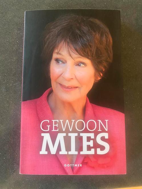 Mies Bouwman - Gewoon Mies, Boeken, Essays, Columns en Interviews, Zo goed als nieuw, Ophalen of Verzenden