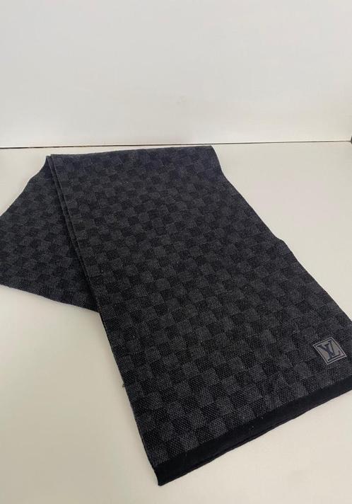 Louis Vuitton originele petit Muffler Scarf Sjaal M70028, Kleding | Heren, Mutsen, Sjaals en Handschoenen, Nieuw, Sjaal, Ophalen of Verzenden