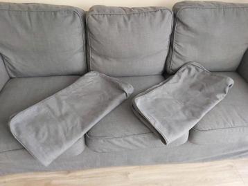 Ikea Ektorp bank - nette staat + 2 extra hoezen - afbeelding 3 Ikea Ektorp bank - nette staat + 2 extra hoezen - afbeelding 3