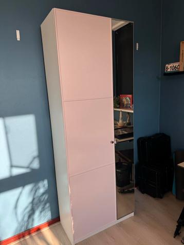 IKEA PAX kledingkast met spiegel - afbeelding 1 IKEA PAX kledingkast met spiegel - afbeelding 1