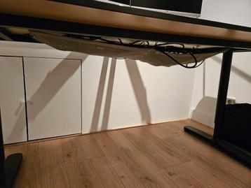 Ikea Bekant Bureau Zwart 160x80 - afbeelding 3 Ikea Bekant Bureau Zwart 160x80 - afbeelding 3
