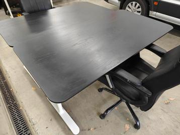 2x Ikea Bekant Bureau 160x80 + 2 bureaustoelen - afbeelding 2 2x Ikea Bekant Bureau 160x80 + 2 bureaustoelen - afbeelding 2