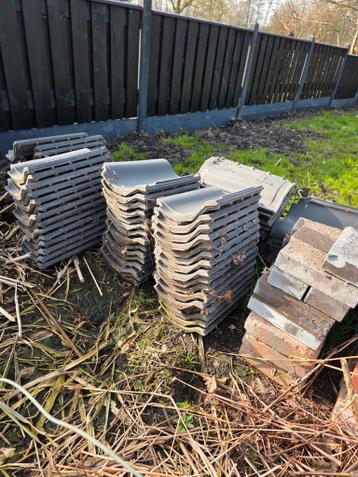 Gratis antraciet dakpannen (ca. 80 stuks) - ophalen