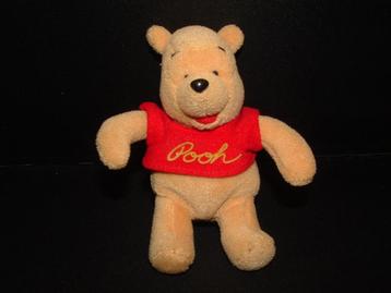 DISNEY BEER WINNIE THE POOH KLEIN VELOURS GOUDGEEL  MET VELO