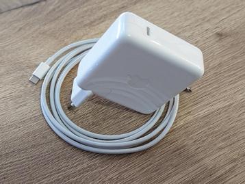 Apple USB‑C-lichtnetadapter (96W) & Apple 2m USB-C-kabel