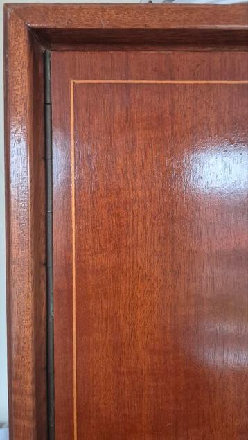 Mid Century Houten Garderobekast tegen elk aannemelijk bod. - afbeelding 9 Mid Century Houten Garderobekast tegen elk aannemelijk bod. - afbeelding 9