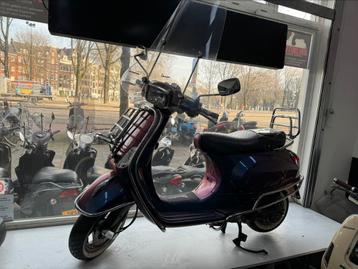 Vespa s nieuw zeer zeldzaam 376km kameleon full option a’dam