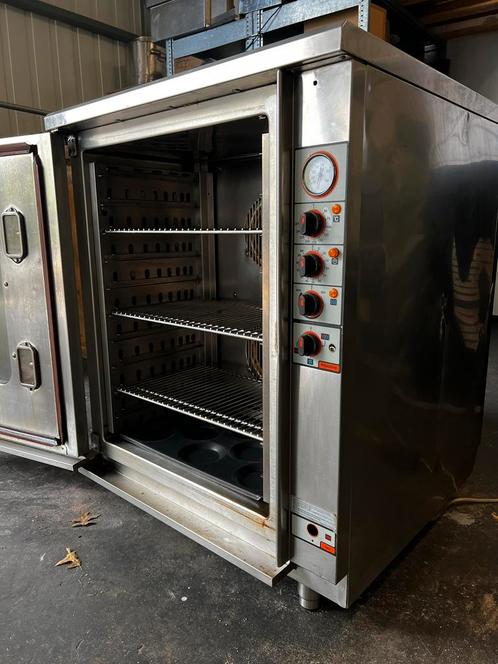 Grote horeca oven (gas) 16kw vermogen met roosters en platen, Witgoed en Apparatuur, Ovens, Zo goed als nieuw, Oven, 60 cm of meer