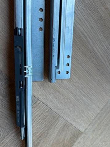 6 stuks IKEA MAXIMERA softclose ladegeleiders (METOD) nu €25 - afbeelding 3 6 stuks IKEA MAXIMERA softclose ladegeleiders (METOD) nu €25 - afbeelding 3