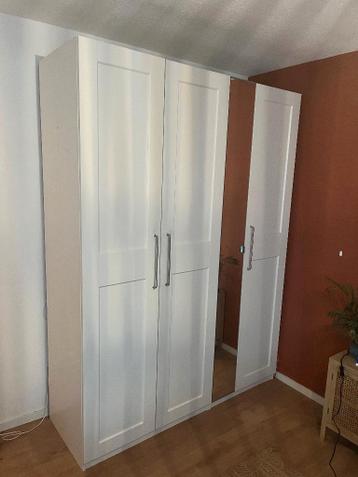 Pax kast wit 236 x 66 x 175 - afbeelding 1 Pax kast wit 236 x 66 x 175 - afbeelding 1