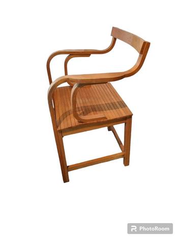 Vintage Eraf Nonius UKG stoel gebruikt in fysio praktijk
