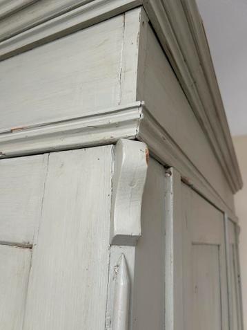 Antieke Linnenkast met Hangruimte en Planken - afbeelding 15 Antieke Linnenkast met Hangruimte en Planken - afbeelding 15