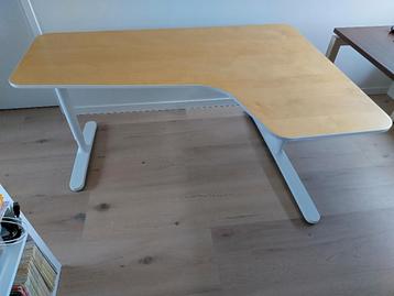 Hoekbureau IKEA BEKANT rechts (wit/houtlook) - afbeelding 2 Hoekbureau IKEA BEKANT rechts (wit/houtlook) - afbeelding 2