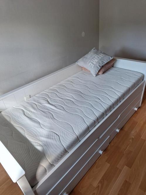 Bopita bedbank. 1 slaaplade met matras en 2 opberglades.., Huis en Inrichting, Slaapkamer | Bedden, Zo goed als nieuw, Tweepersoons