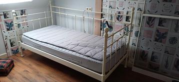 Ikea bed * verstelbare elec. lattenbodem * matras - afbeelding 1 Ikea bed * verstelbare elec. lattenbodem * matras - afbeelding 1