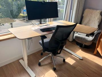 Ikea BEKANT Zit-Sta Hoekbureau elektrisch - afbeelding 1 Ikea BEKANT Zit-Sta Hoekbureau elektrisch - afbeelding 1
