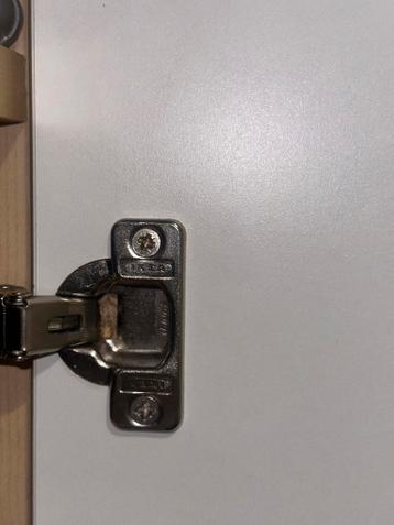 Twee Ikea Pax deuren hoogglans wit 50x229 cm - afbeelding 4 Twee Ikea Pax deuren hoogglans wit 50x229 cm - afbeelding 4