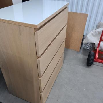 Mooie ikea malm ladekast met 4 lades - afbeelding 2 Mooie ikea malm ladekast met 4 lades - afbeelding 2