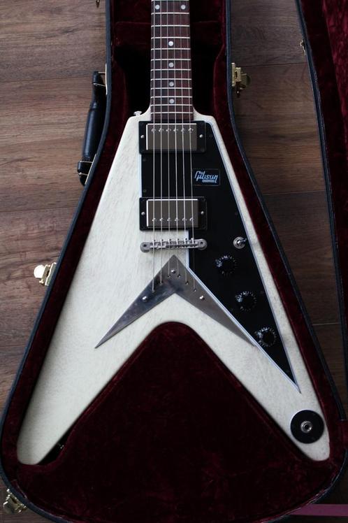 Gibson Flying V 59 Reissue TV White Custom Shop (2017), Muziek en Instrumenten, Snaarinstrumenten | Gitaren | Elektrisch, Zo goed als nieuw