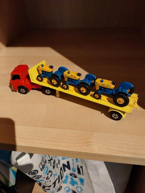 Matchbox King SizeLesney Ford transporter, 3 Ford tractoren, Hobby en Vrije tijd, Modelauto's | 1:43, Gebruikt, Bus of Vrachtwagen