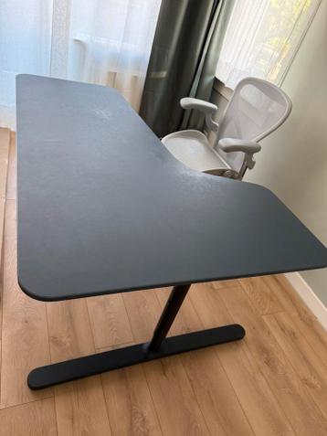 Ikea hoekbureau Bekant donkerblauw zwart - afbeelding 5 Ikea hoekbureau Bekant donkerblauw zwart - afbeelding 5