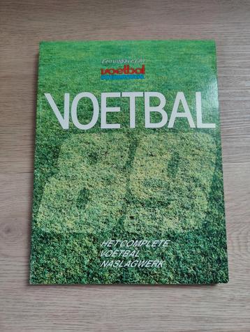 Voetbal 89 het complete voetbal naslagwerk