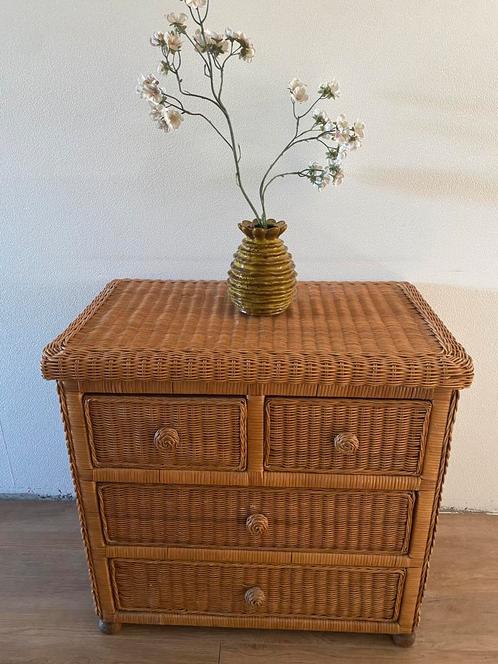 Vintage boho style rotan ladekast/commode., Huis en Inrichting, Kasten | Ladekasten, Zo goed als nieuw, Ophalen