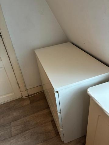IKEA Malm witte ladekast met 3 lades - afbeelding 3 IKEA Malm witte ladekast met 3 lades - afbeelding 3
