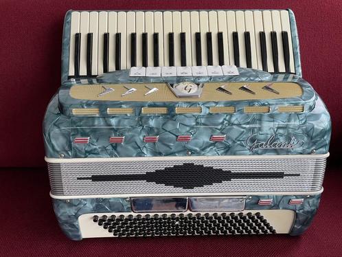 Mooie italiaanse Galanti accordeon . 120 bas . Compact ., Muziek en Instrumenten, Accordeons, Gebruikt, Toetsaccordeon, 120-bas