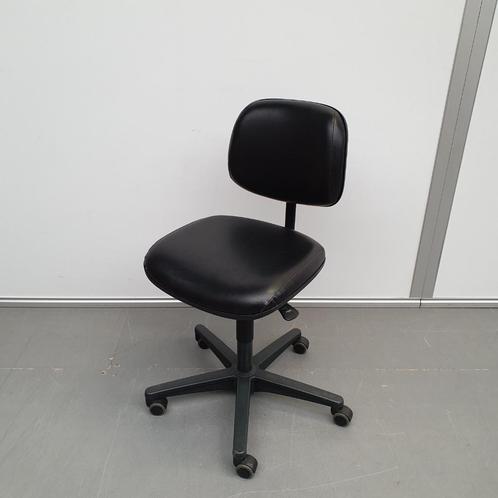 Ahrend werkplaatsstoel - zwarte skai bureaustoel, Huis en Inrichting, Bureaustoelen, Gebruikt, Bureaustoel, Ophalen