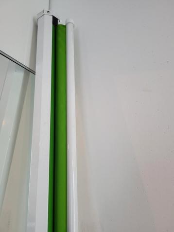 Greenscreen, oprolbaar met wand of plafond montage