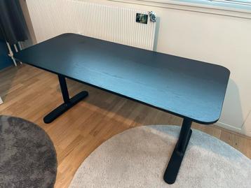 IKEA Bekant Bureau 140x60 - In Hoogte Verstelbaar - afbeelding 3 IKEA Bekant Bureau 140x60 - In Hoogte Verstelbaar - afbeelding 3