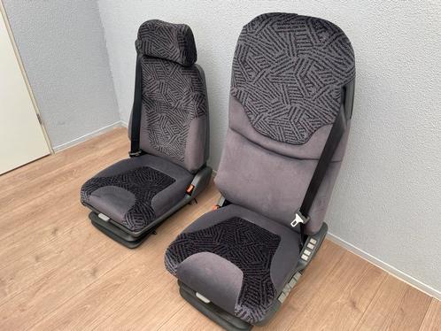 Set scania 4 serie stoelen luchtgeveerd, Auto-onderdelen, Vrachtwagen-onderdelen, Scania, Interieur en Bekleding, Gereviseerd