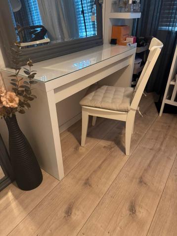 Ikea malm makeup tafel/bureau met glasplaat - afbeelding 1 Ikea malm makeup tafel/bureau met glasplaat - afbeelding 1