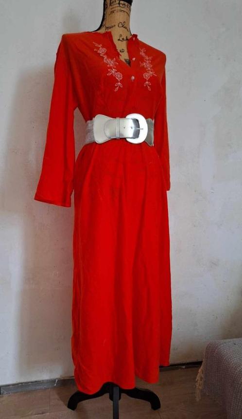HIPPIE jurk fel oranje Maat 38 - 40 (M), Kleding | Dames, Carnavalskleding en Feestkleding, Zo goed als nieuw, Kleding, Historisch