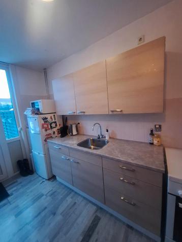 Gratis: keukenblok - met wasbak en kraan