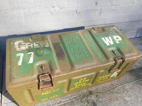 Munitiekist voor 77 WP/ smoke. 1944, Verzamelen, Militaria | Tweede Wereldoorlog, Landmacht, Kist of Geocache, Engeland, Ophalen of Verzenden